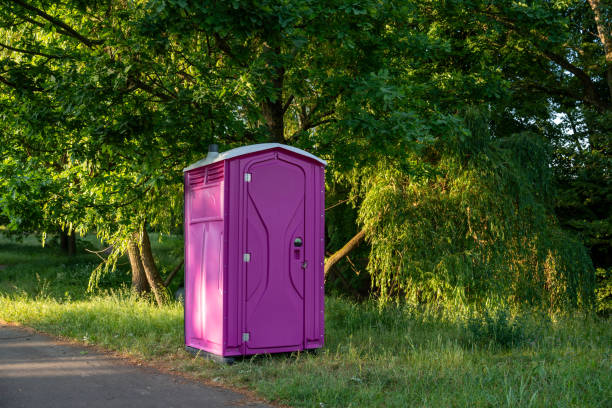 Portable Toilet Options We Offer in Lake Mack Forest Hills, FL